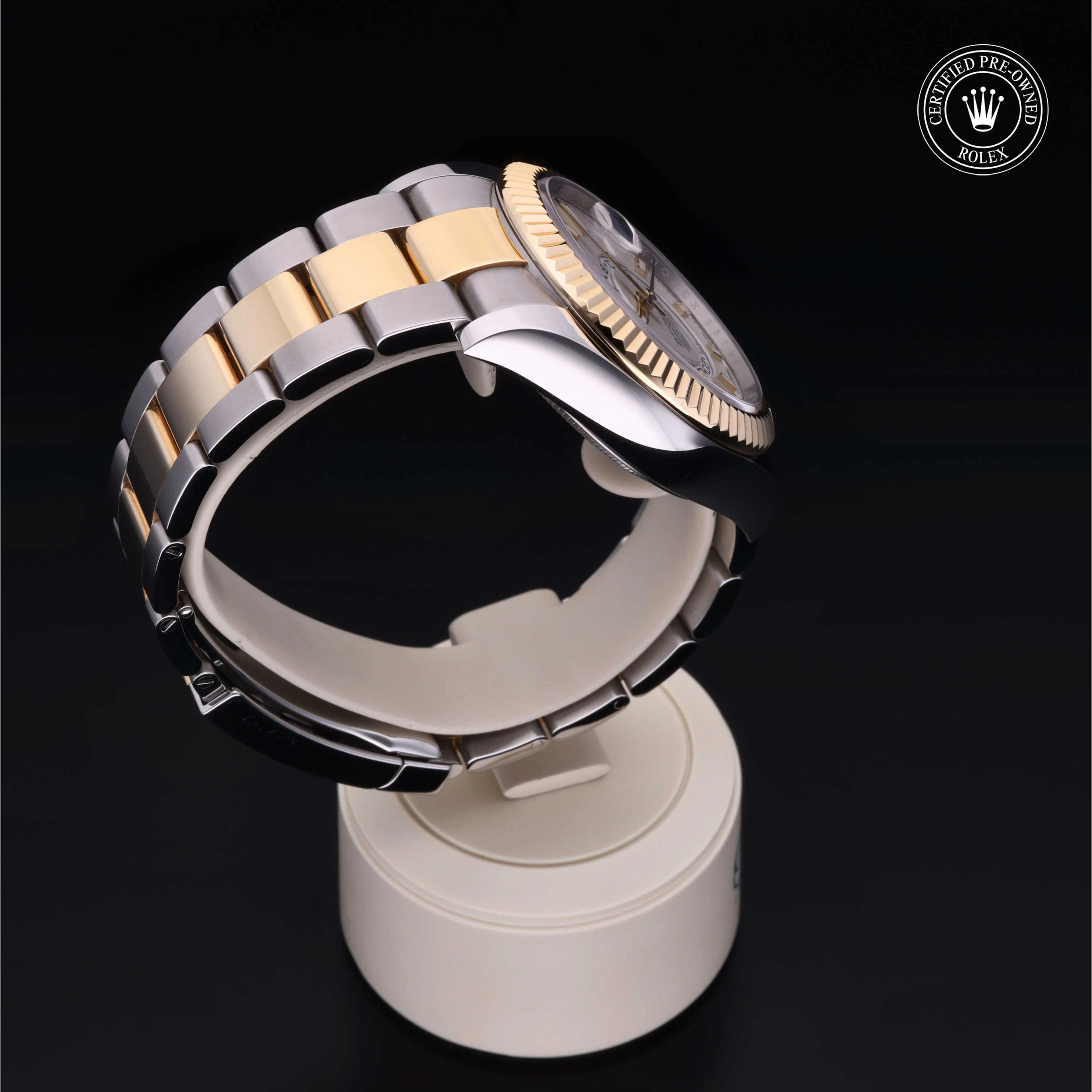 Rolex Certified Pre-Owned Sky-Dweller Sky-Dweller, 2021, Rolesor 18 Carat Yellow, 42 mm - image 5 of 5