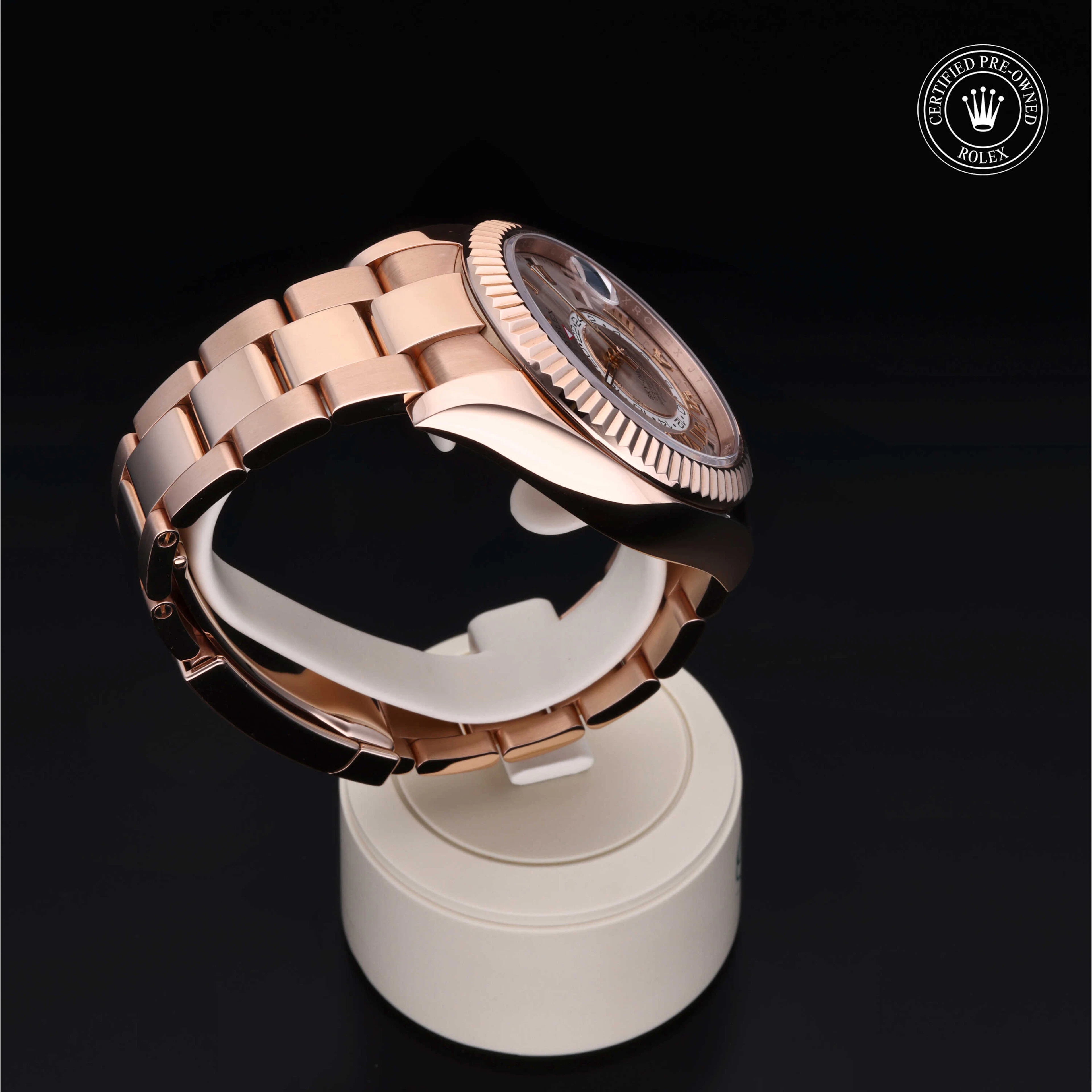 Rolex Certified Pre-Owned Sky-Dweller Sky-Dweller, 2017, Gold 18 Carat Red, 42 mm - image 5 of 5