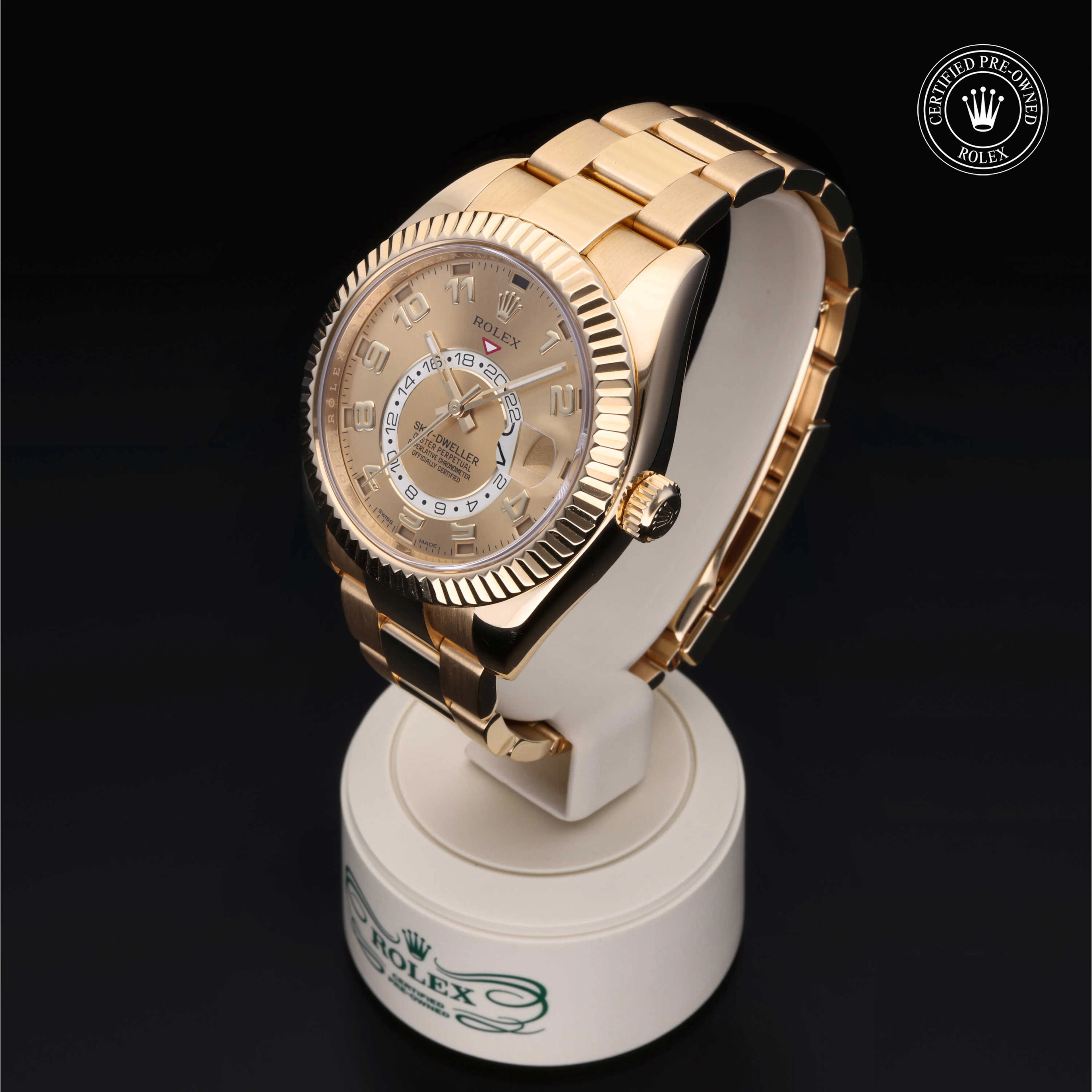Rolex Certified Pre-Owned Sky-Dweller Sky-Dweller, 2012, Gold 18 Carat Yellow, 42 mm - image 3 of 5