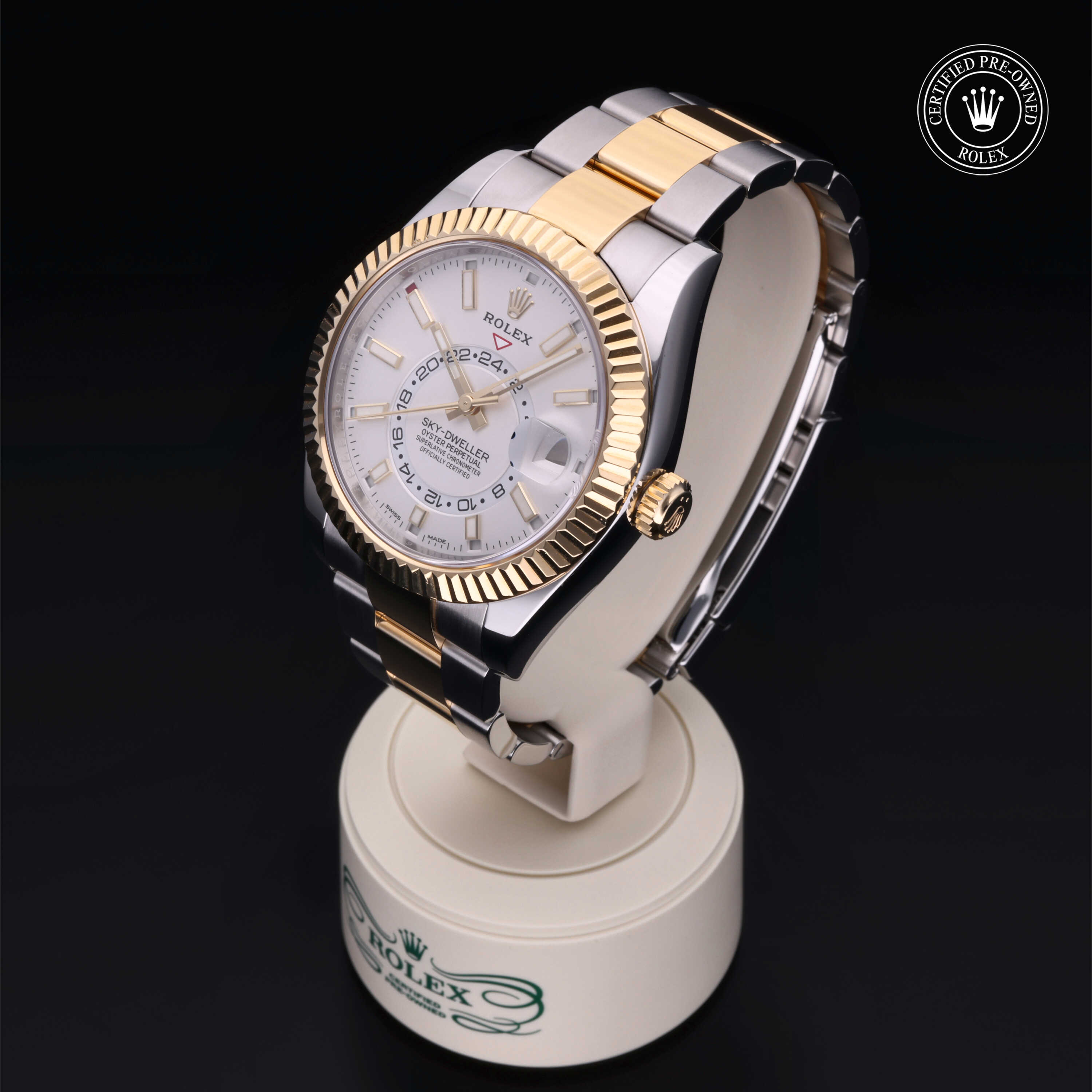 Rolex Certified Pre-Owned Sky-Dweller Sky-Dweller, 2017, Rolesor 18 Carat Yellow, 42 mm - image 3 of 5