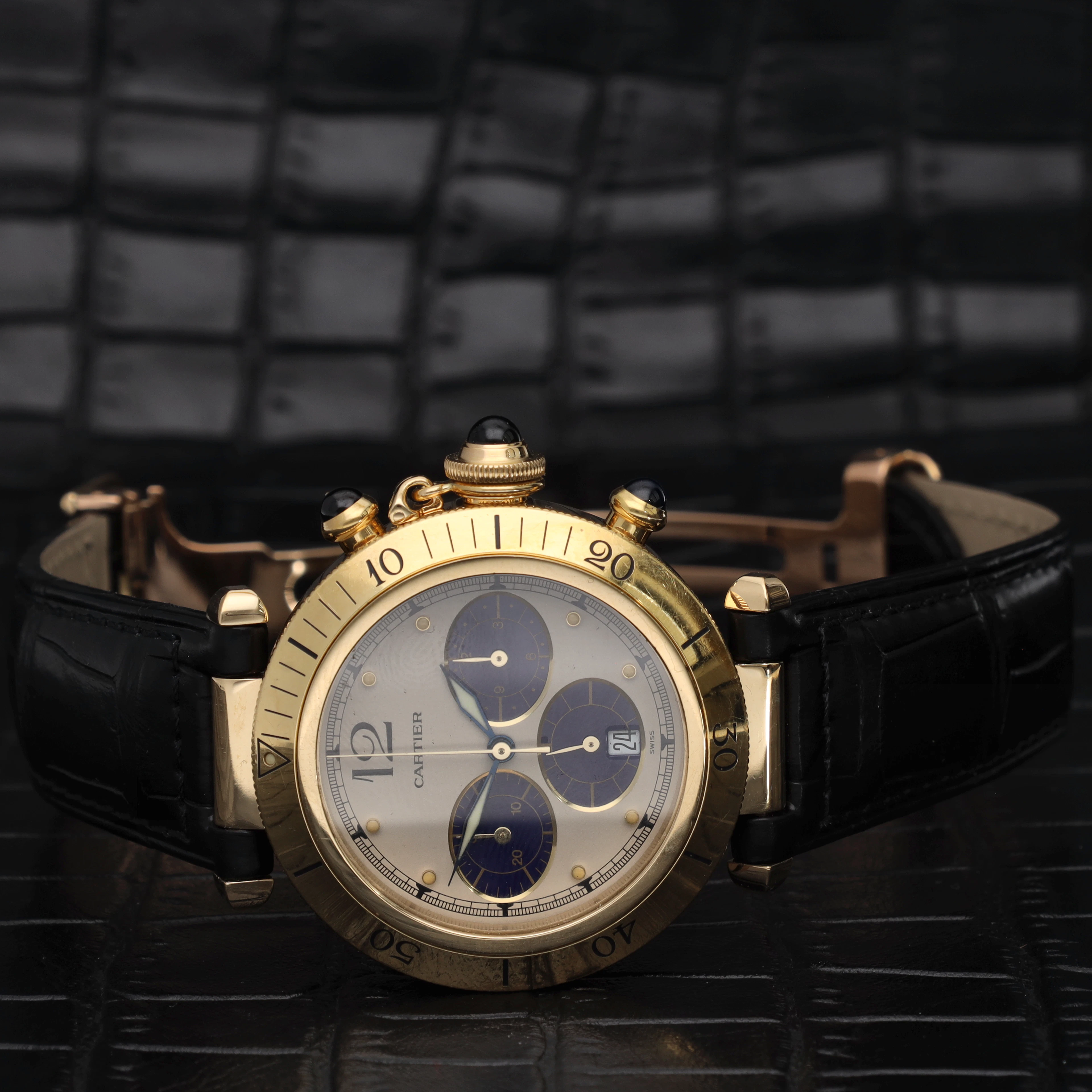 Pre-owned watches Pasha de Cartier 0960 1