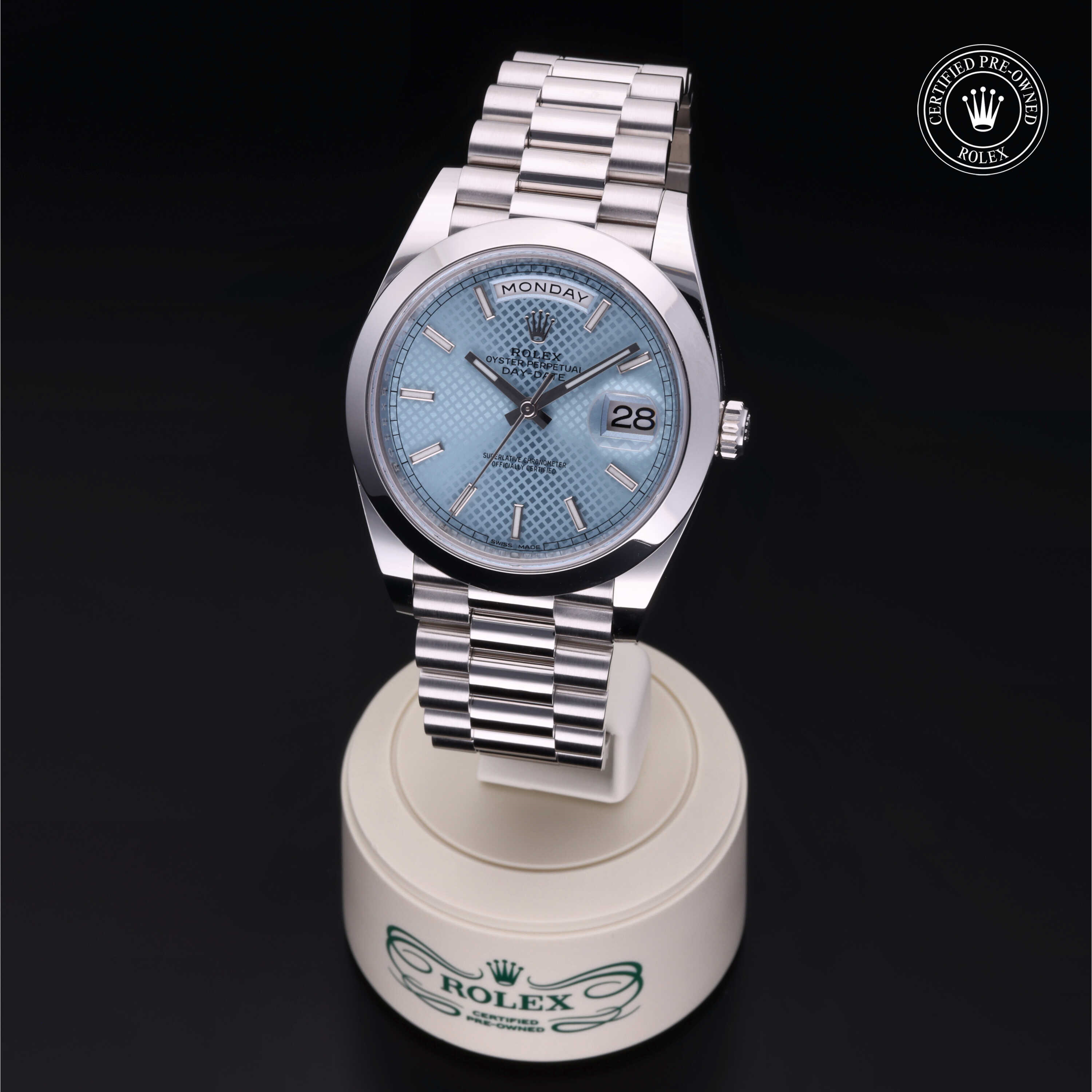 Pre-owned watches Day-Date 228206