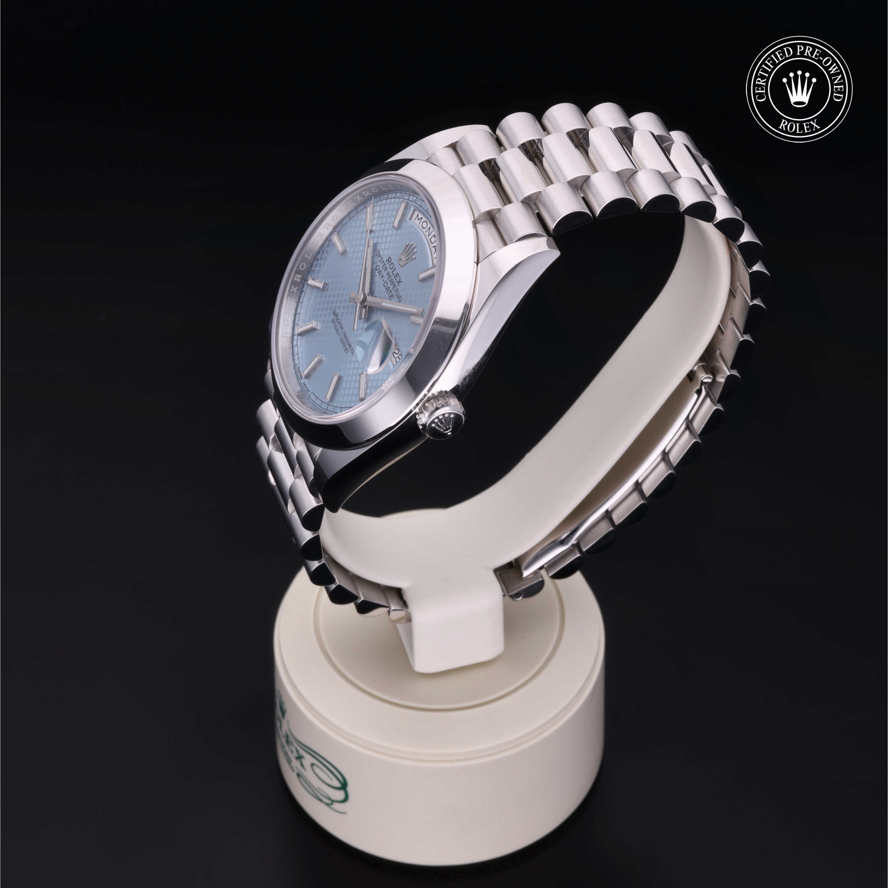 Pre-owned watches Day-Date 228206