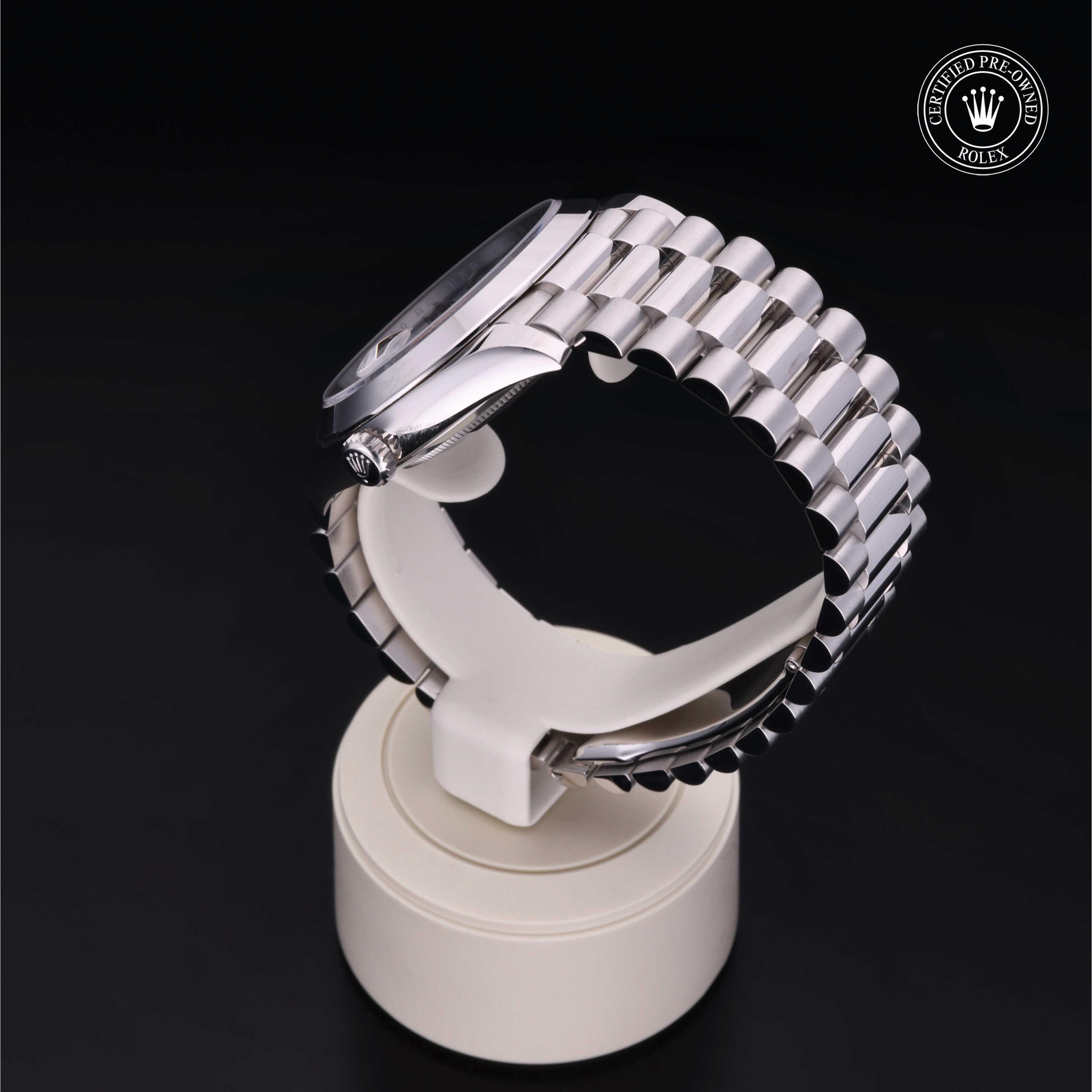 Pre-owned watches Day-Date 228206
