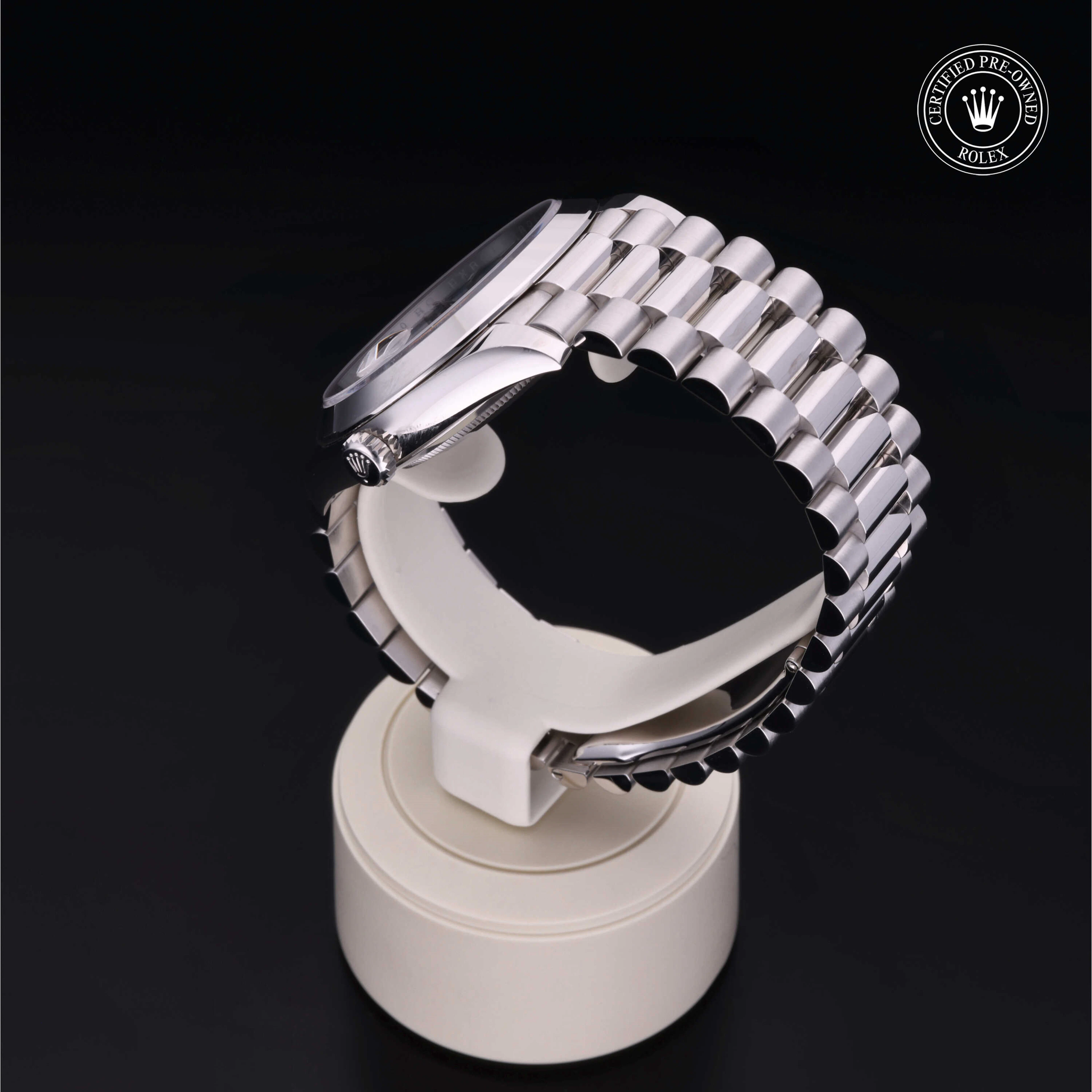 Pre-owned watches Day-Date 228206