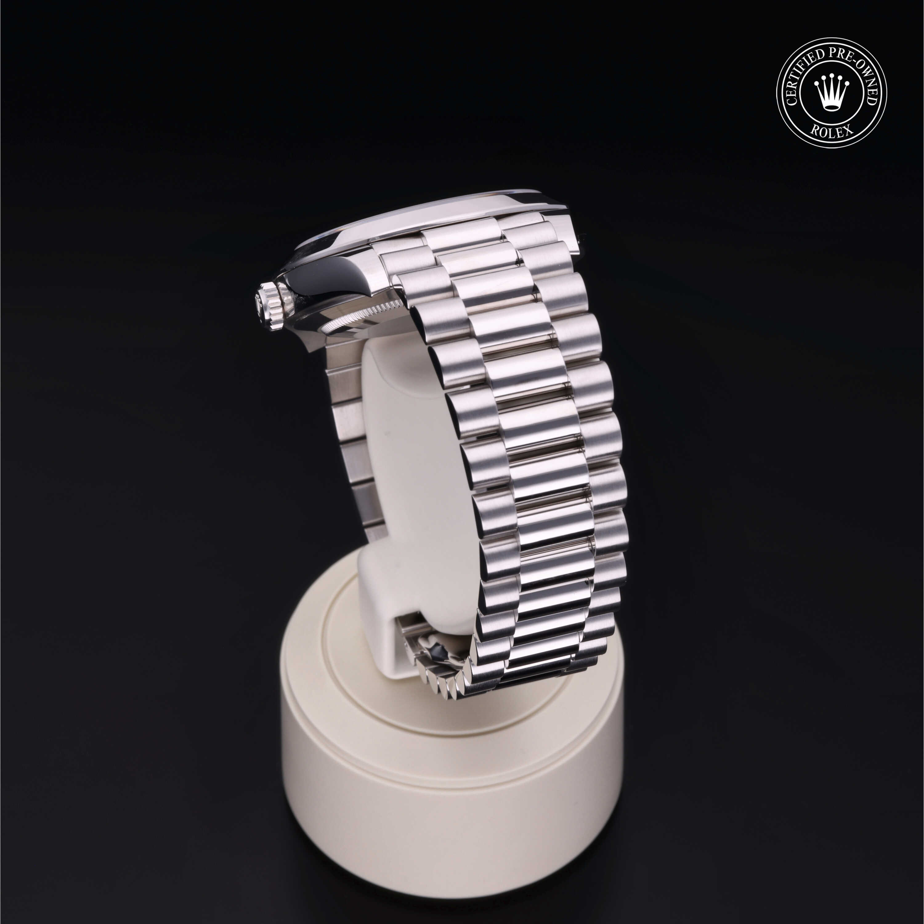 Pre-owned watches Day-Date 228206