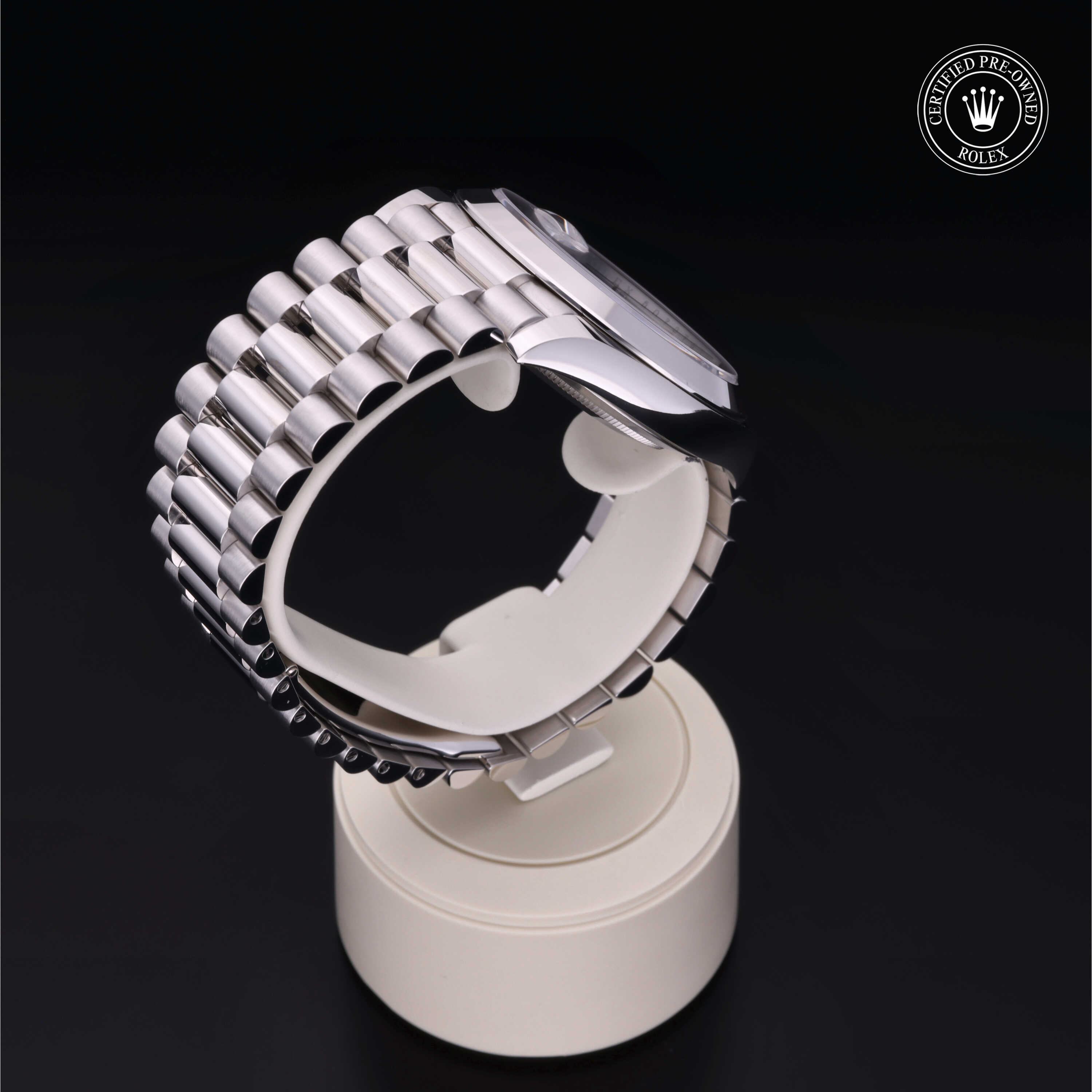Pre-owned watches Day-Date 228206
