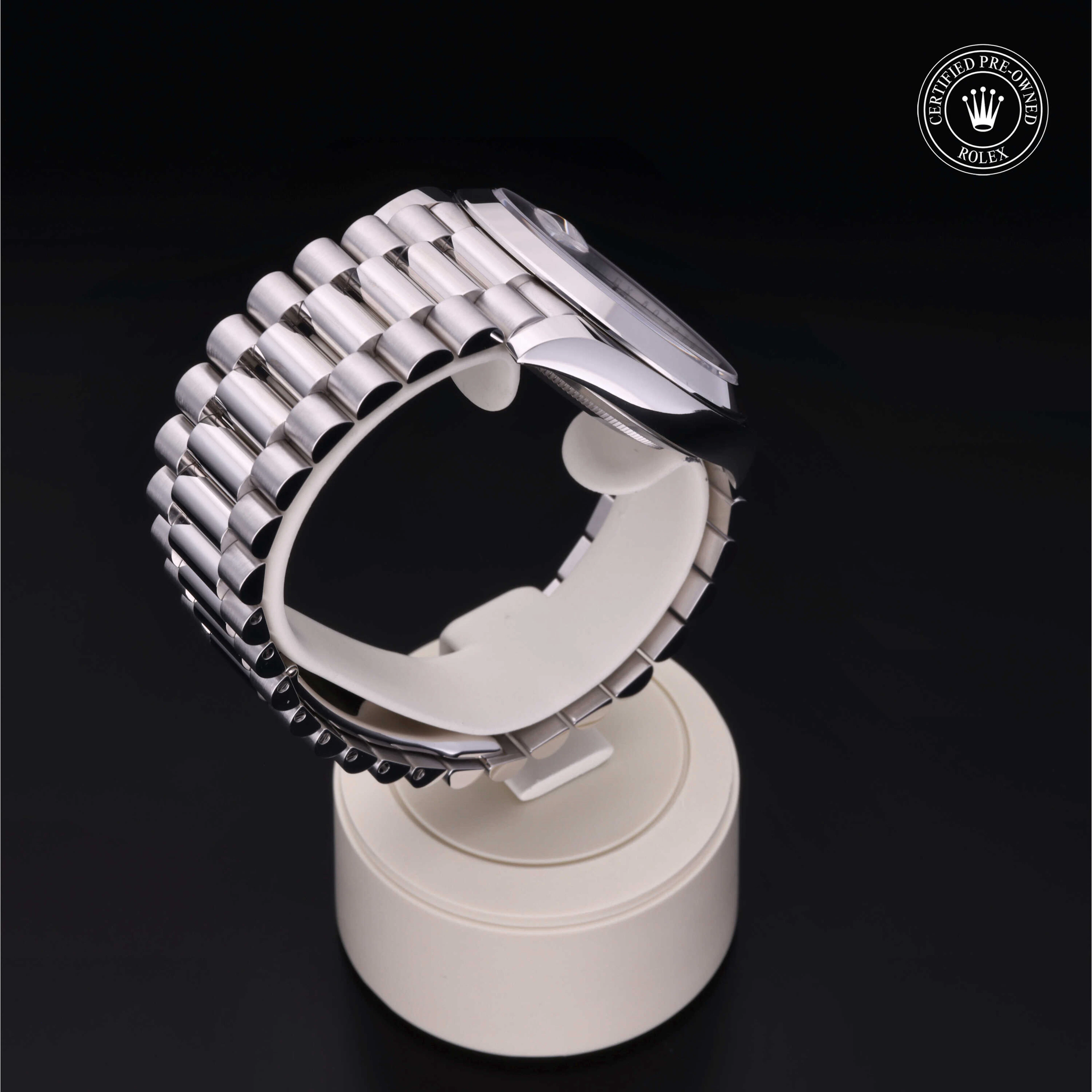 Pre-owned watches Day-Date 228206