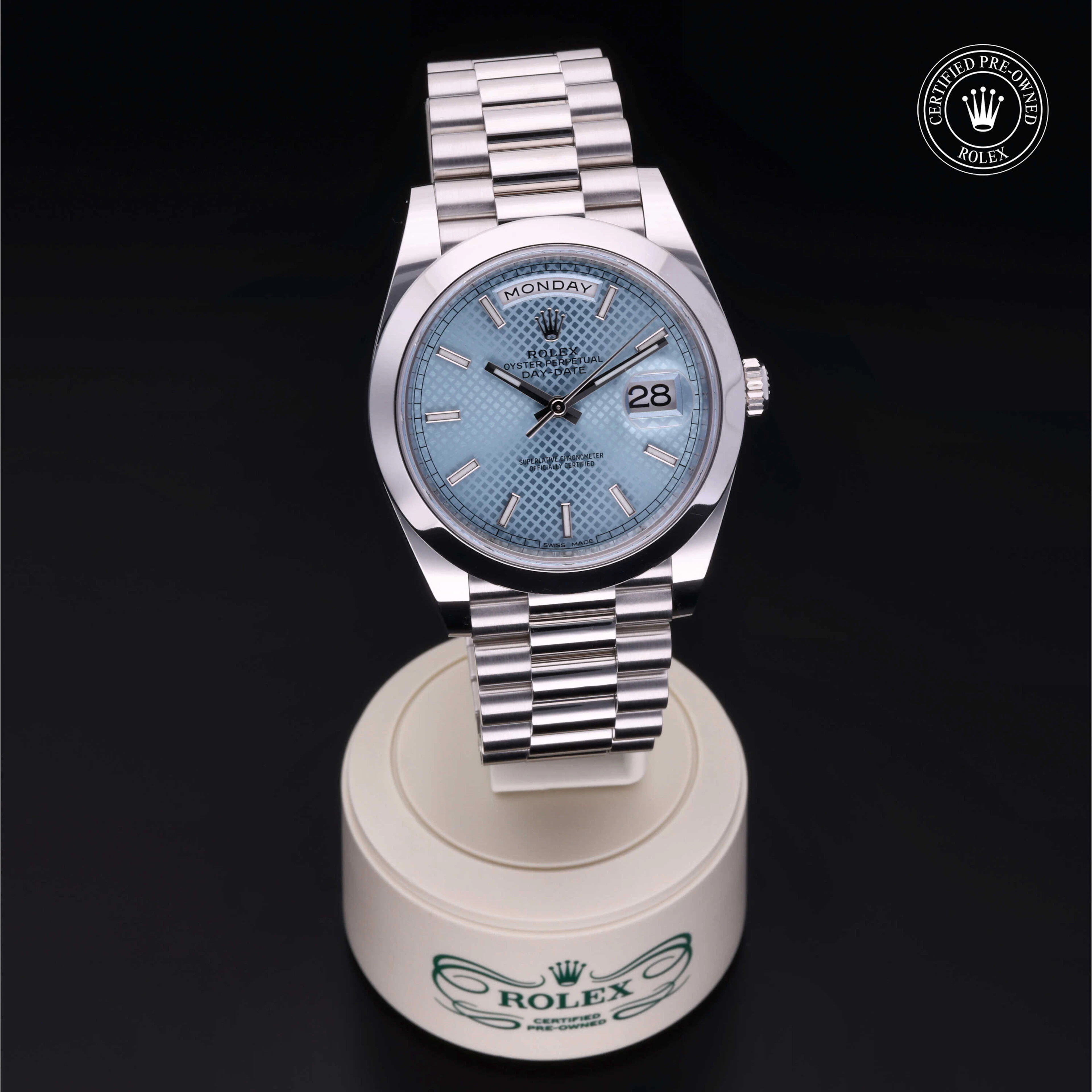 Pre-owned watches Day-Date 228206
