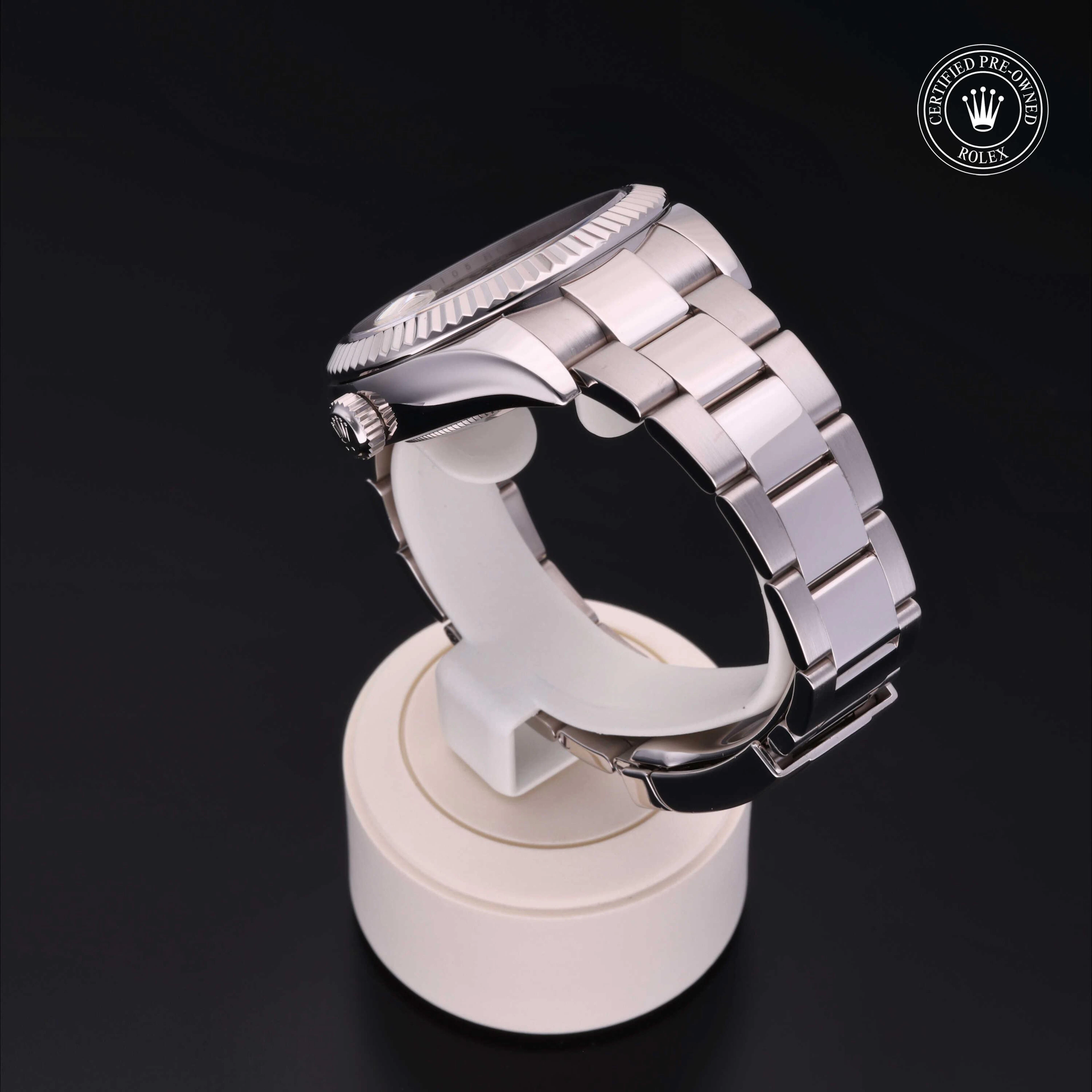 Rolex Certified Pre-Owned Sky-Dweller Sky-Dweller, 2013, 18 ct white gold, 42 mm - image 4 of 5