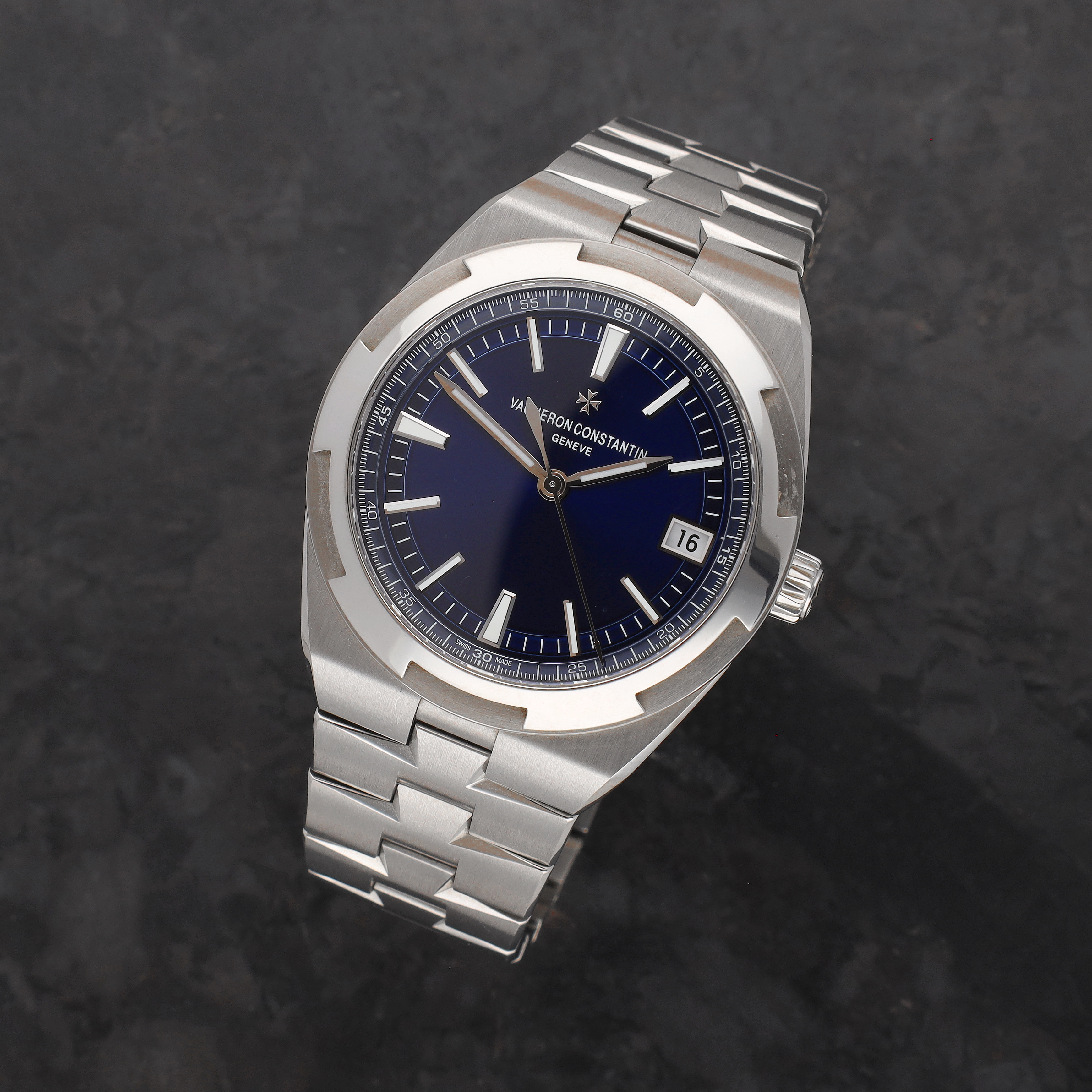 Pre-owned watches Overseas 4500V/110A-B128
