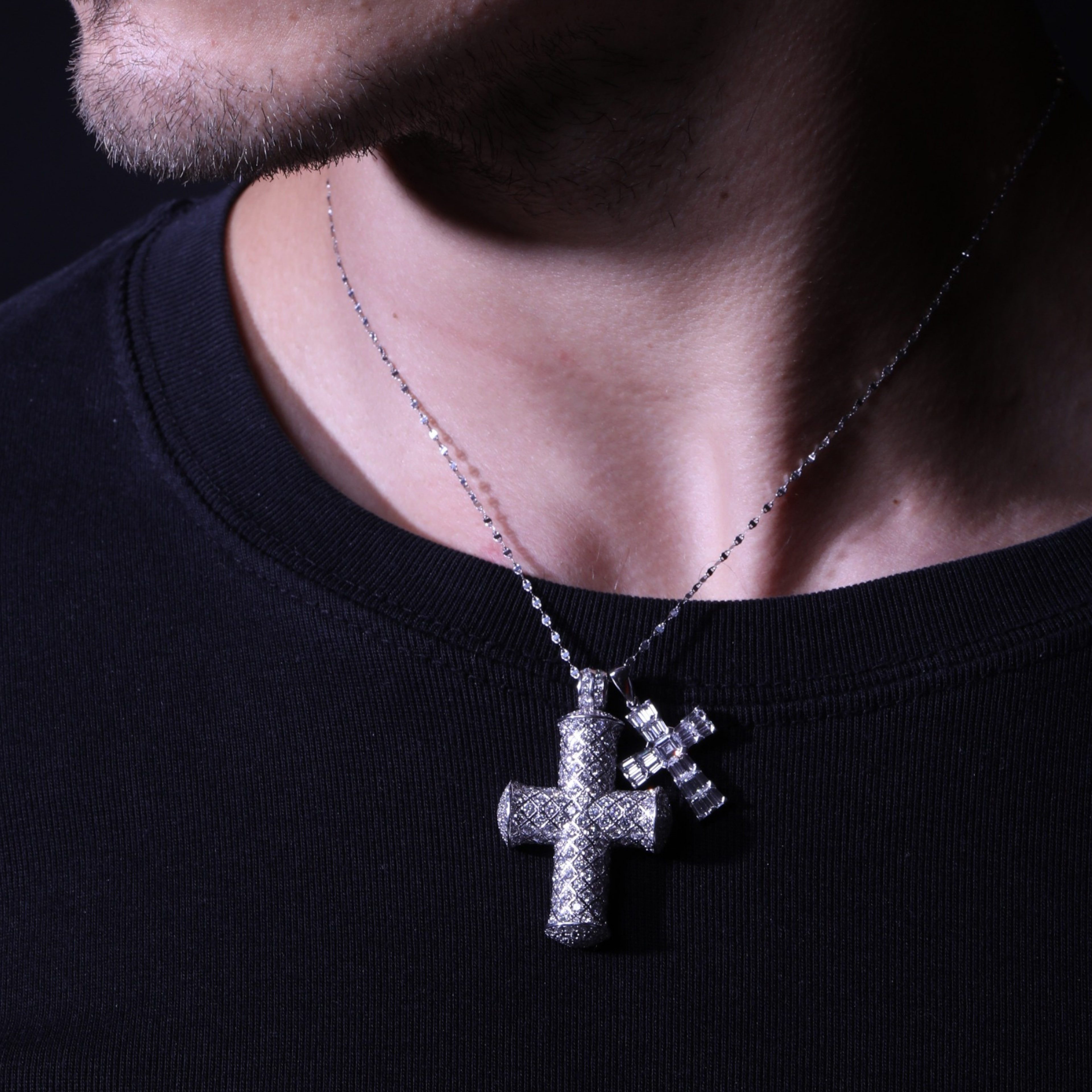 TROPHY BY GASSAN Necklace Timeless Diamond Cross