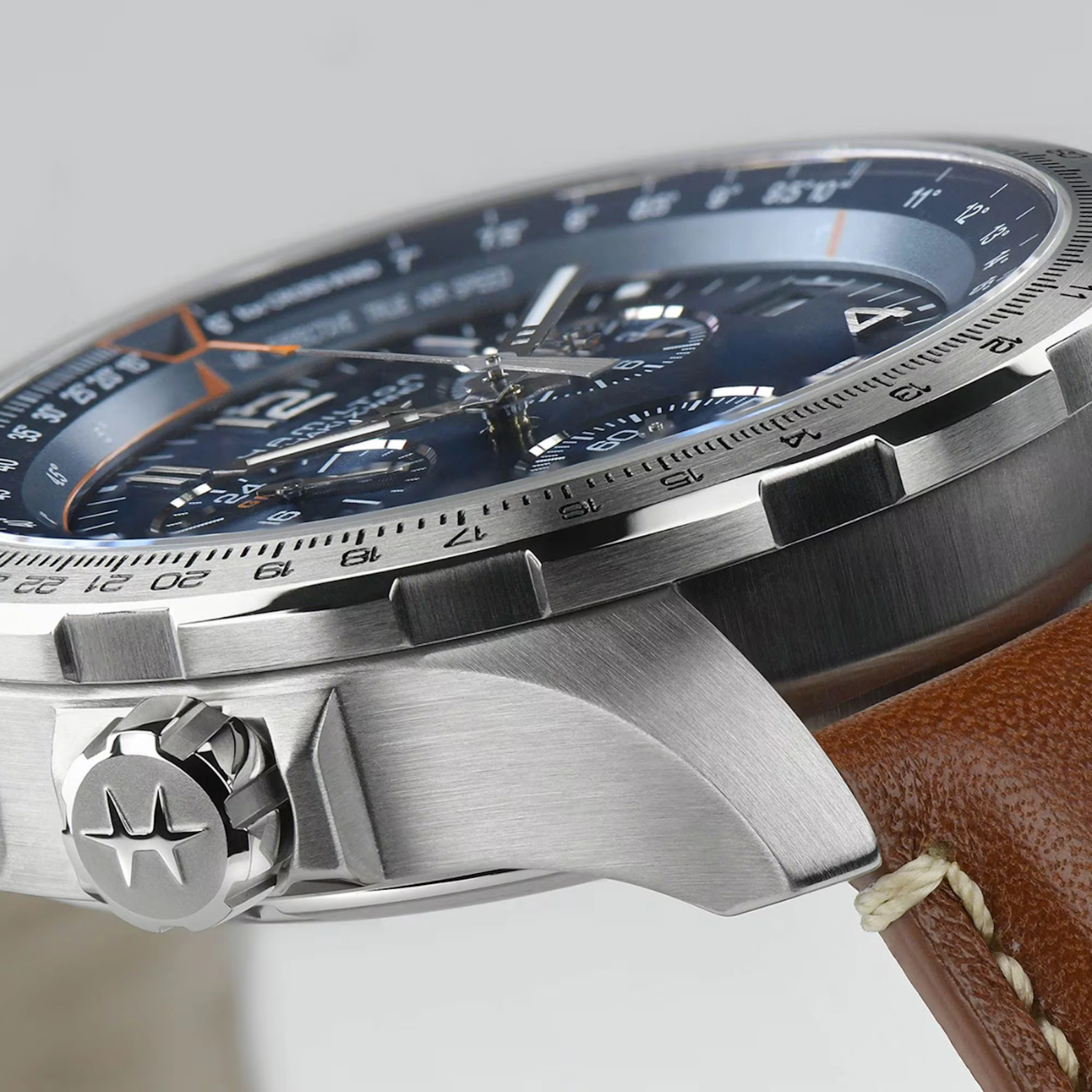 Hamilton X-Wind GMT Chrono Q LB
