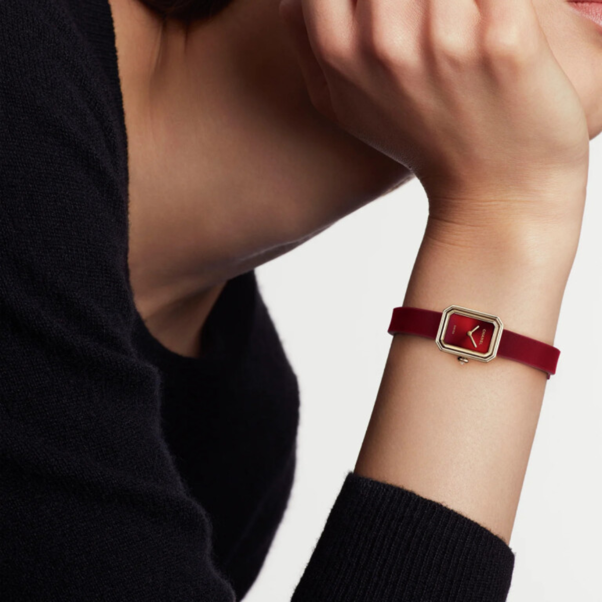 CHANEL Premiere Ribbon Ruban Red