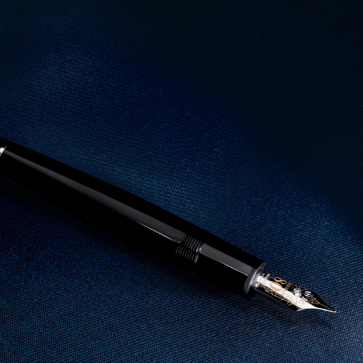 Montblanc MEISTERSTUCK 146 FOUNTAIN PEN GASSAN 80 YEARS