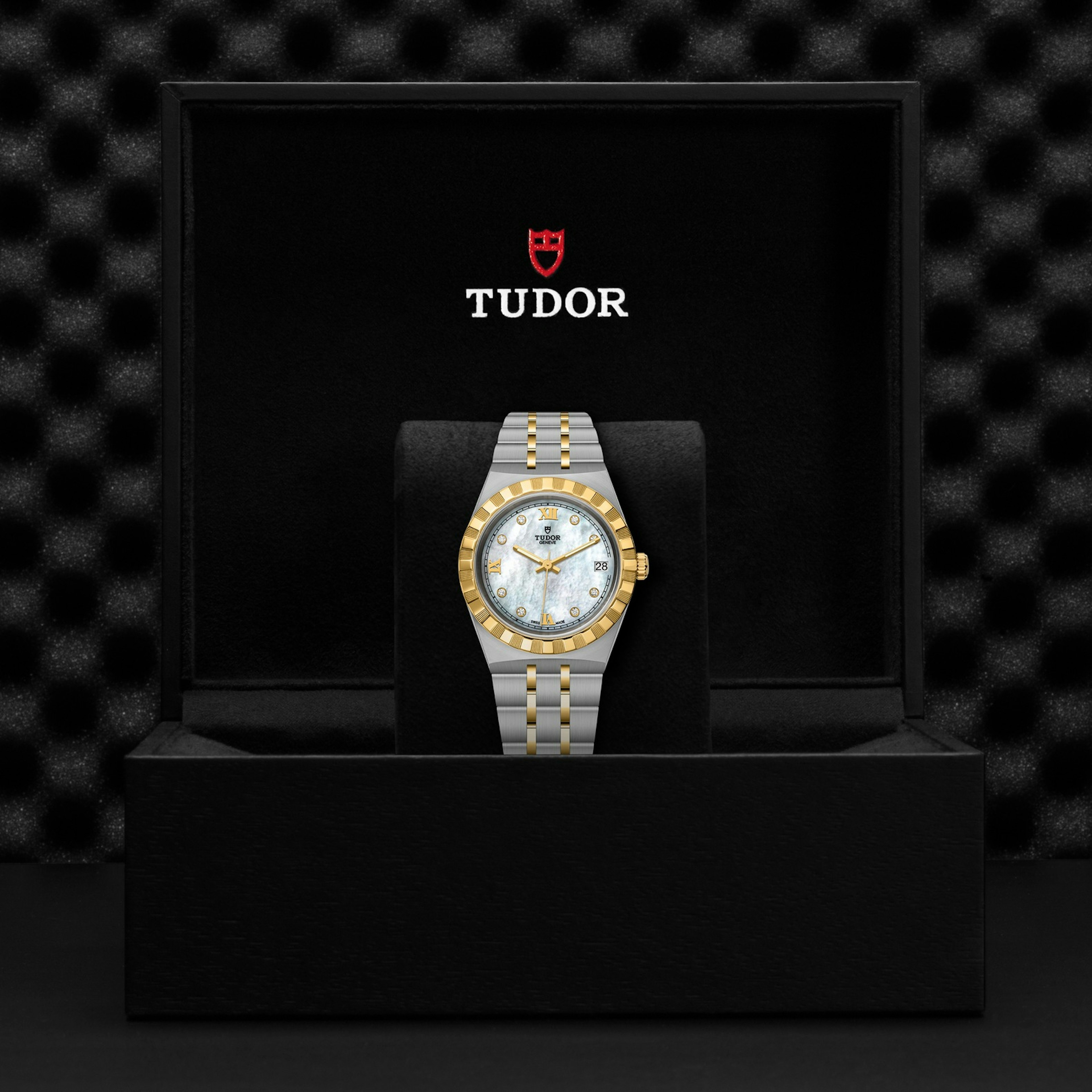 Tudor Royal 34