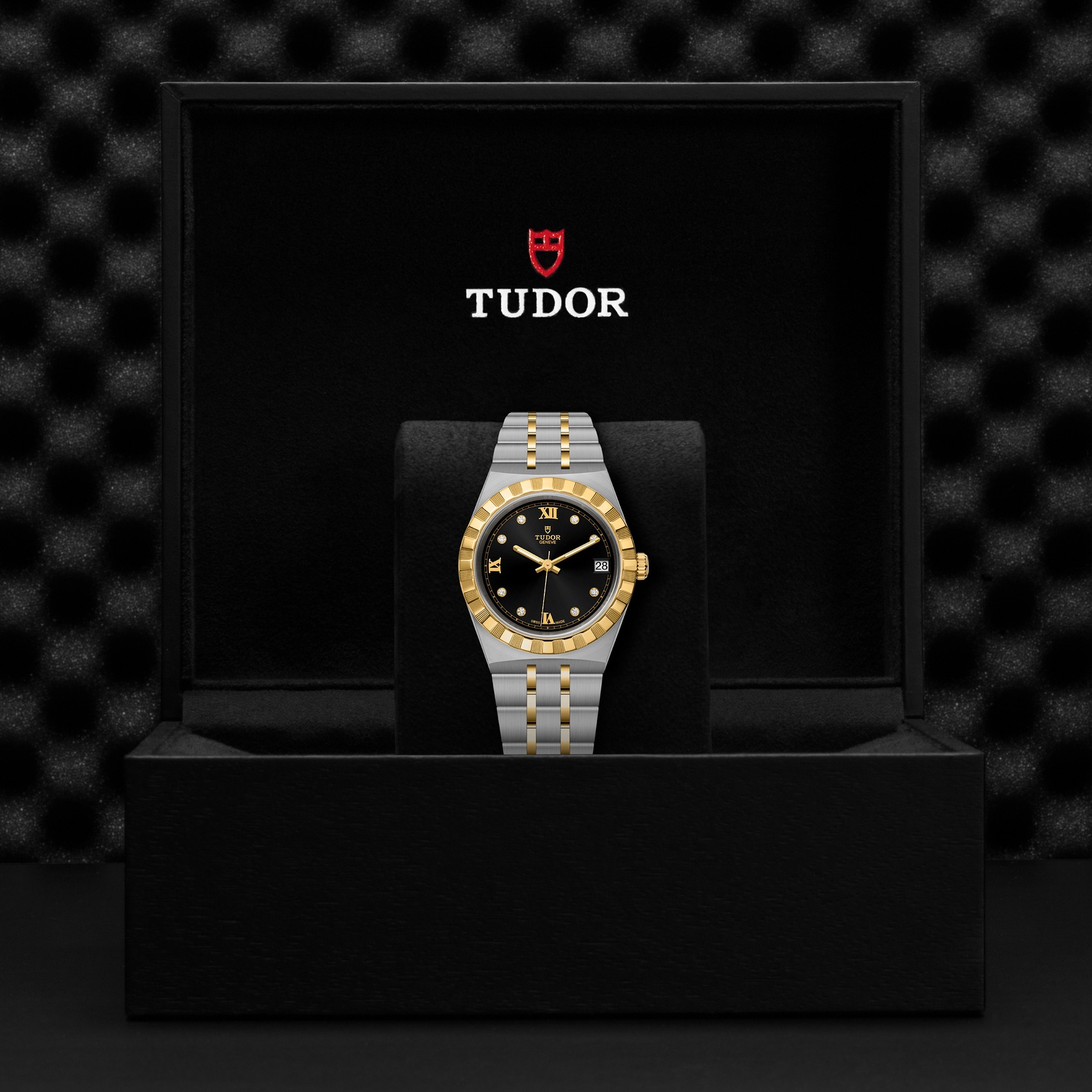 Tudor Royal 34